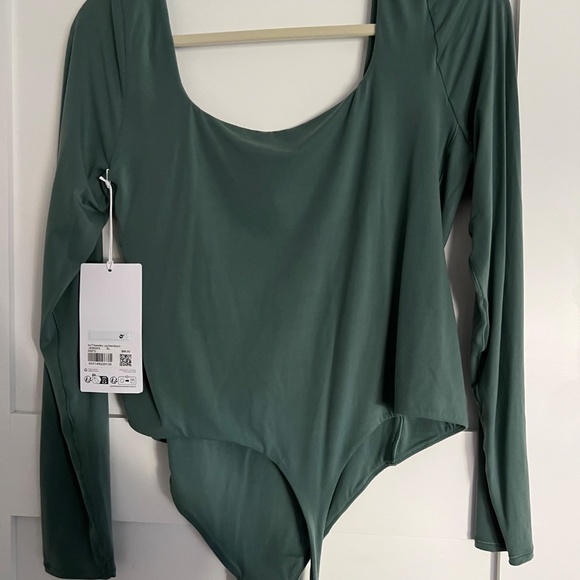 Lululemon NWT Longsleeve Wundermost Ultra-Soft Nulu Square Neck Bodysuit - Picture 2 of 4